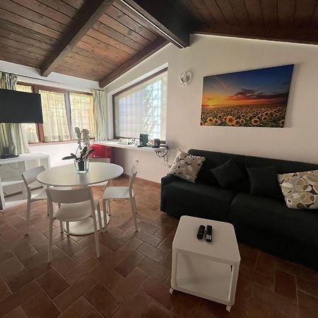 B&B L'Ulivo Incantato สเปลโล ภายนอก รูปภาพ